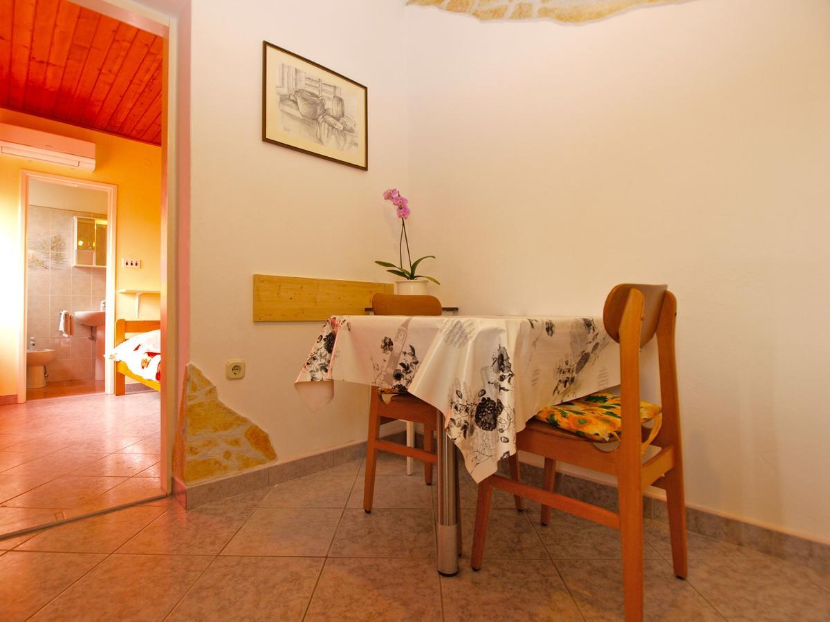 Apartments Luciano 1576 Ližnjan Buitenkant foto